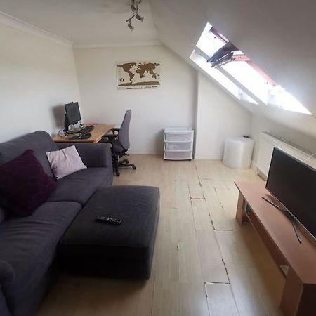 Cosy/Quiet One Bedroom Flat In Harrow Centre Exterior photo